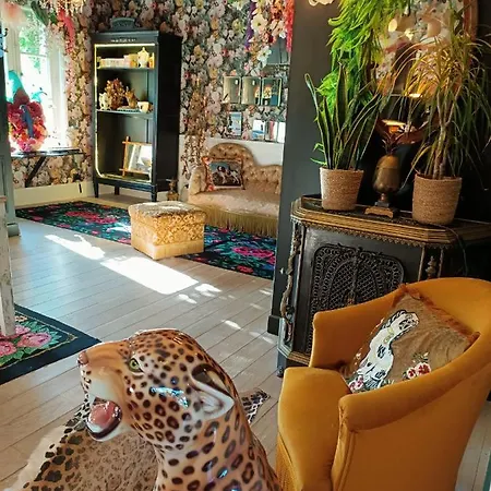 Un Parfum De Violette 3*