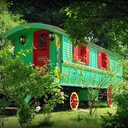 Un Parfum De Violette לינה וארוחת בוקר 3*