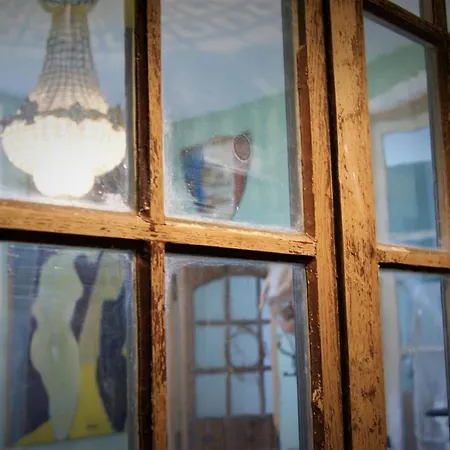 Un Parfum De Violette 3* Fourneville