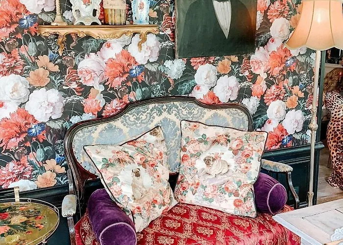 Un Parfum De Violette Bed & Breakfast