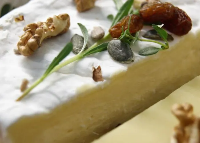 Un Parfum De Violette Fourneville