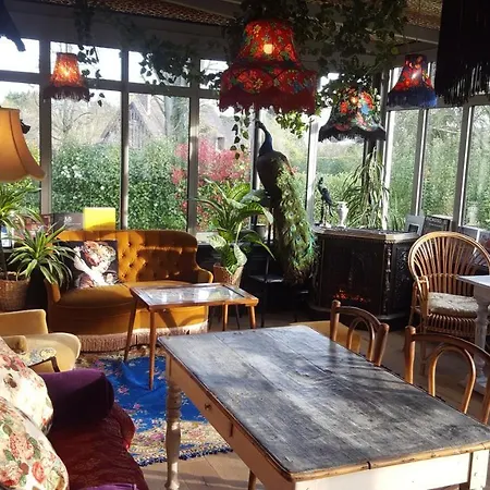 Un Parfum De Violette Bed & Breakfast 3*