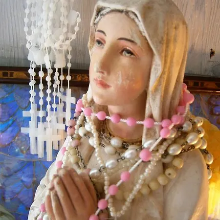 Un Parfum De Violette 3* Fourneville