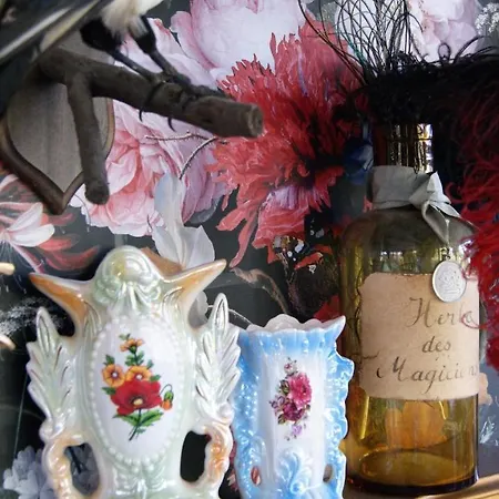 Un Parfum De Violette 3* Fourneville