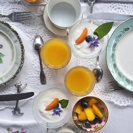 Un Parfum De Violette Bed & Breakfast 3*