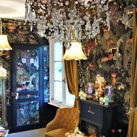 Un Parfum De Violette 住宿加早餐酒店 3*