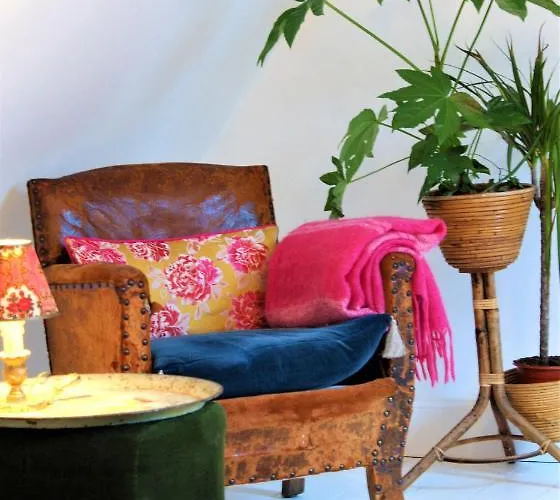 Un Parfum De Violette לינה וארוחת בוקר 3*