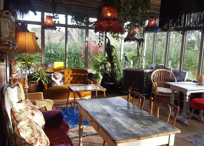 Un Parfum De Violette לינה וארוחת בוקר 3*